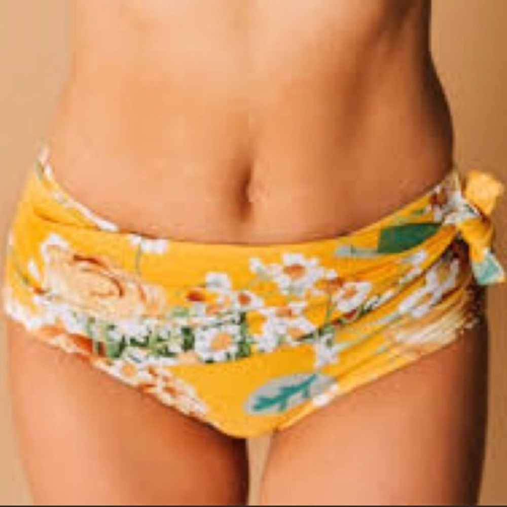 Albion fit Simone yellow floral swim bottoms size small